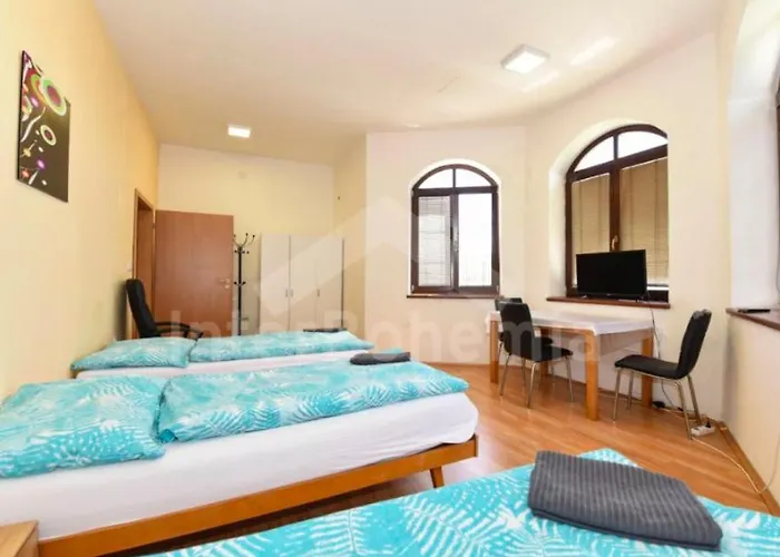 Za Lavkami 达契泽